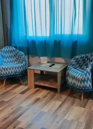Garsoniera De Lux, Colentina-Tei